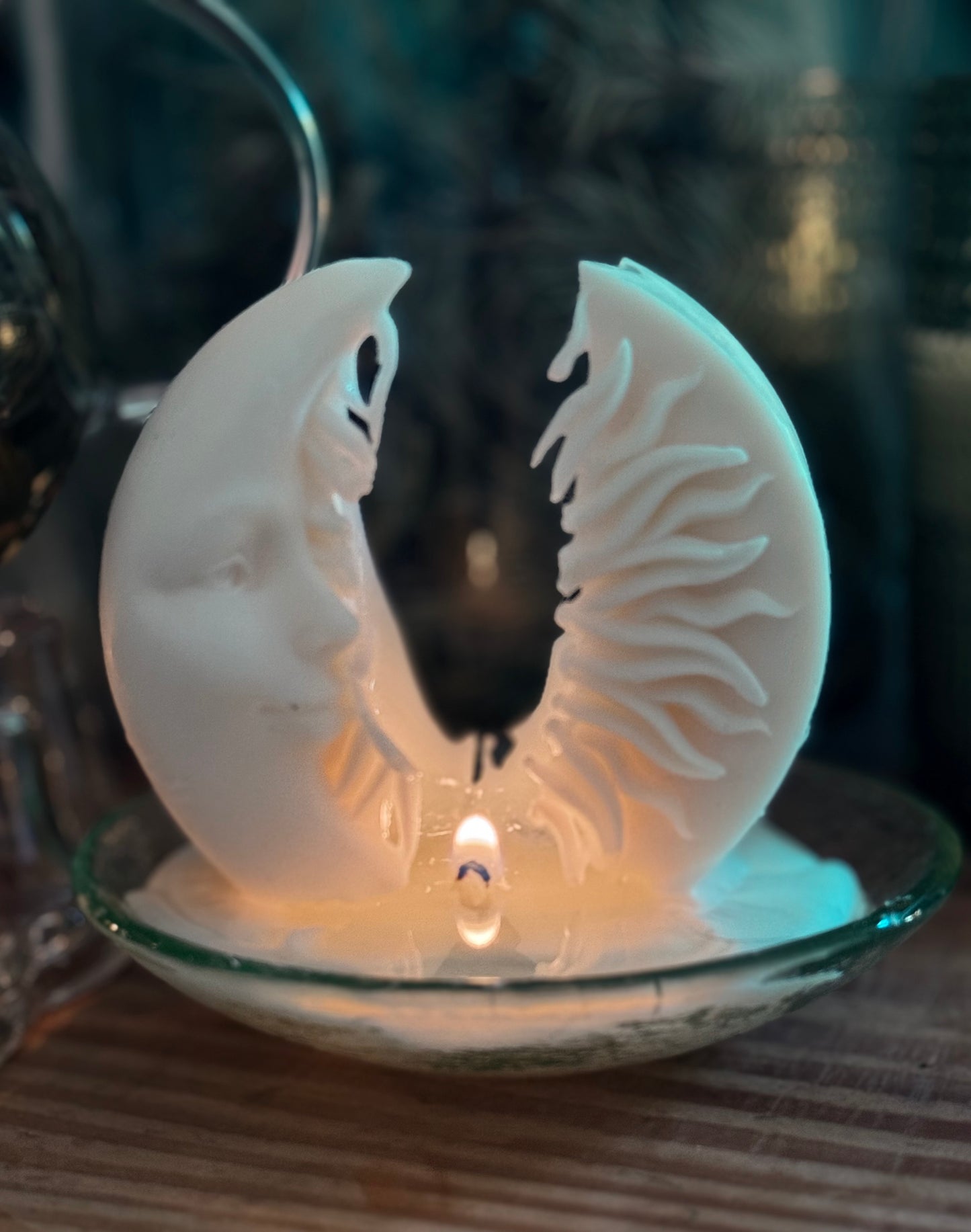 Sun & Moon Candle – Union of Light and Shadow