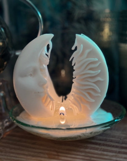 Sun & Moon Candle – Union of Light and Shadow
